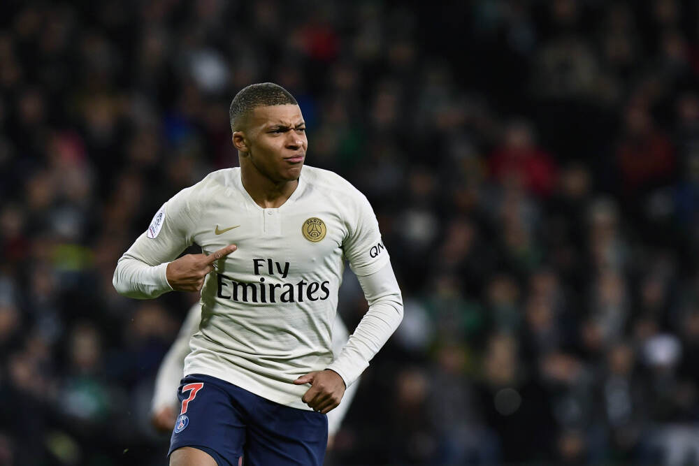 用新兵的方式走近新兵